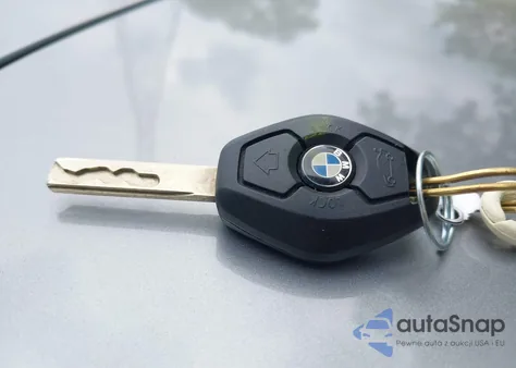 2008 BMW X3 3.0Si из США, поврежденный, VIN WBXPC934X8WJ23597